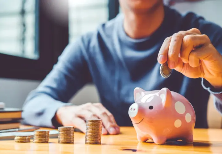 Bank który pomaga zadłużonym: skuteczne rozwiązania na wyjście z długów